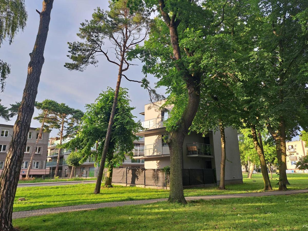 Domek W Parku Hel Exteriör bild